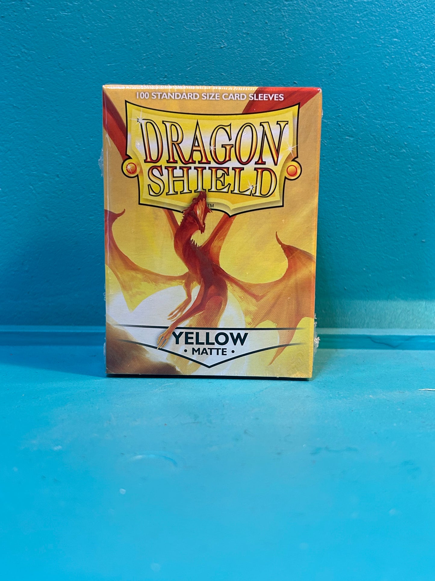 Dragon Shield - Standard Size Sleeves Matte Yellow (100)