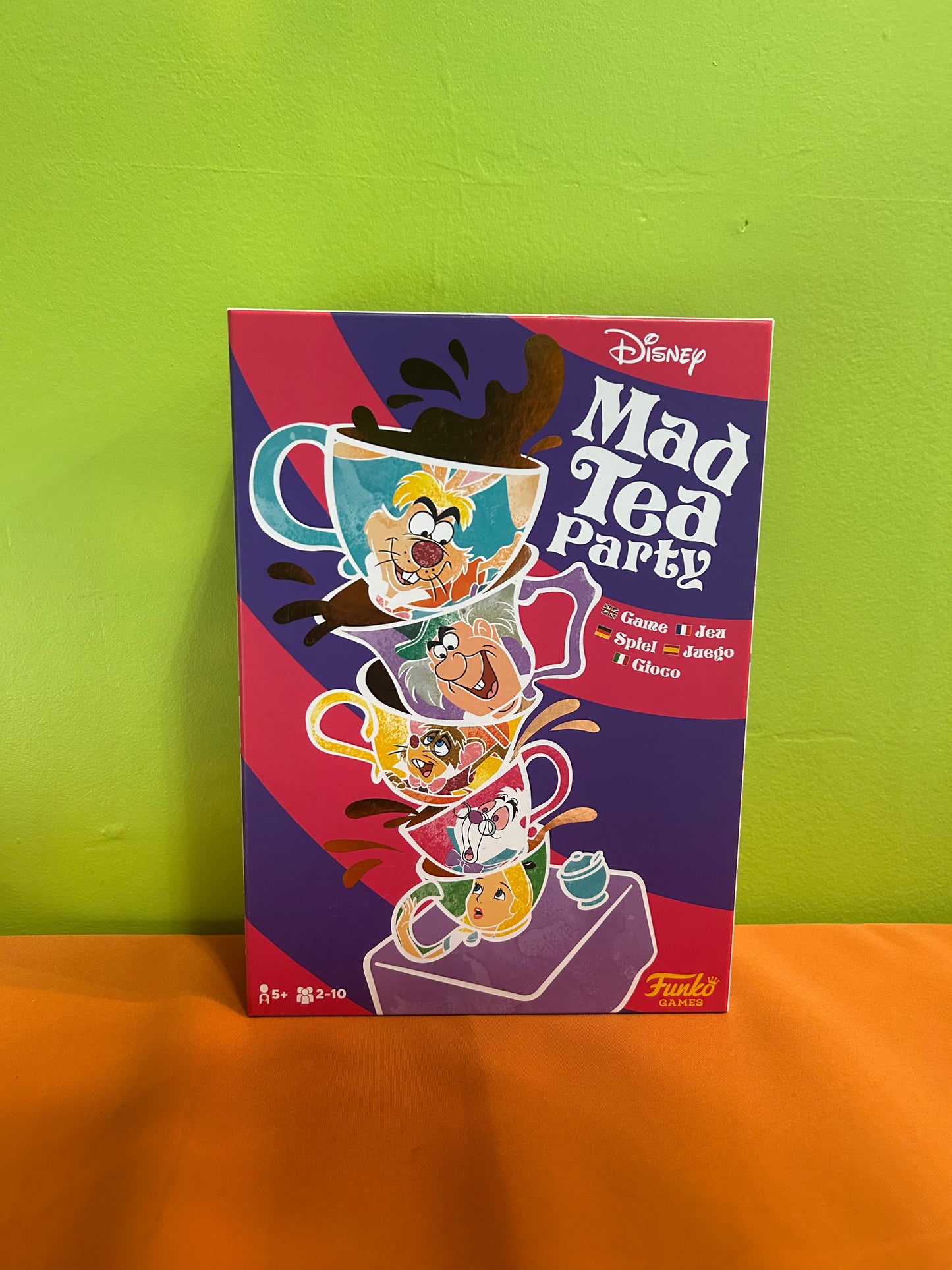 Mad Tea Party (Pré-joué) (ML)