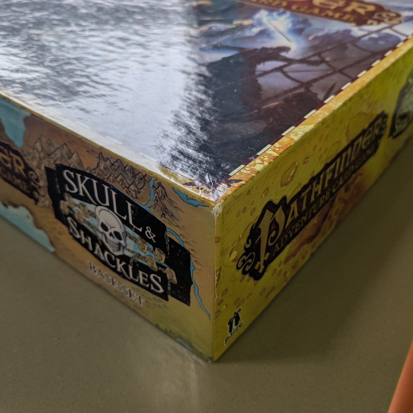Pathfinder Skull and Shackles Base Set + The Wormwood Mutiny Deck + Character Add-On Deck (EN) (Pré-joué)