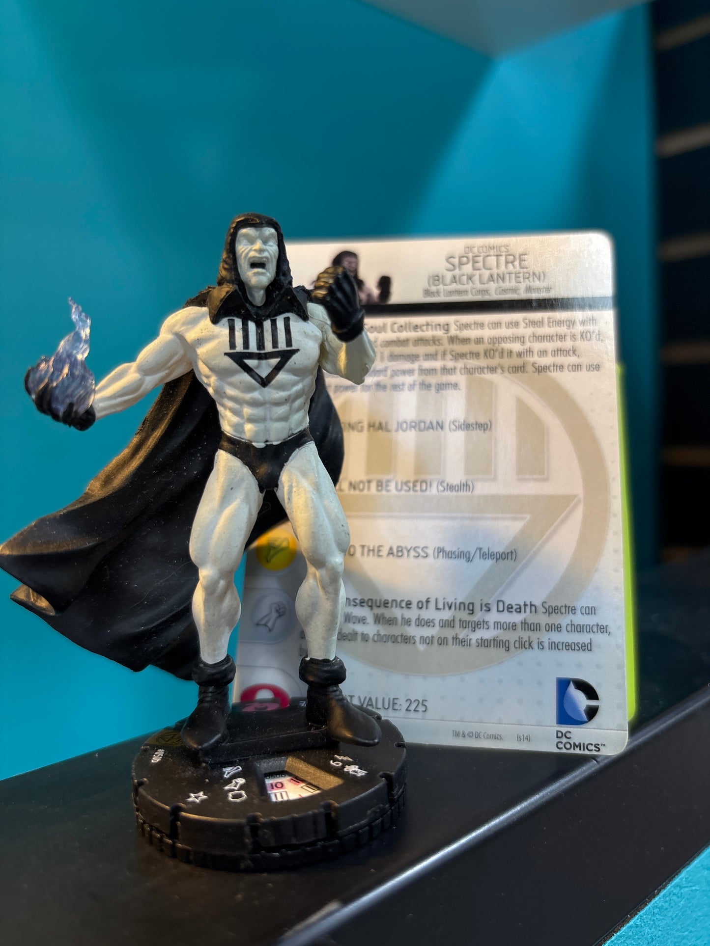 DC Heroclix - War of Light - Super Rares, Chases and Everything Else