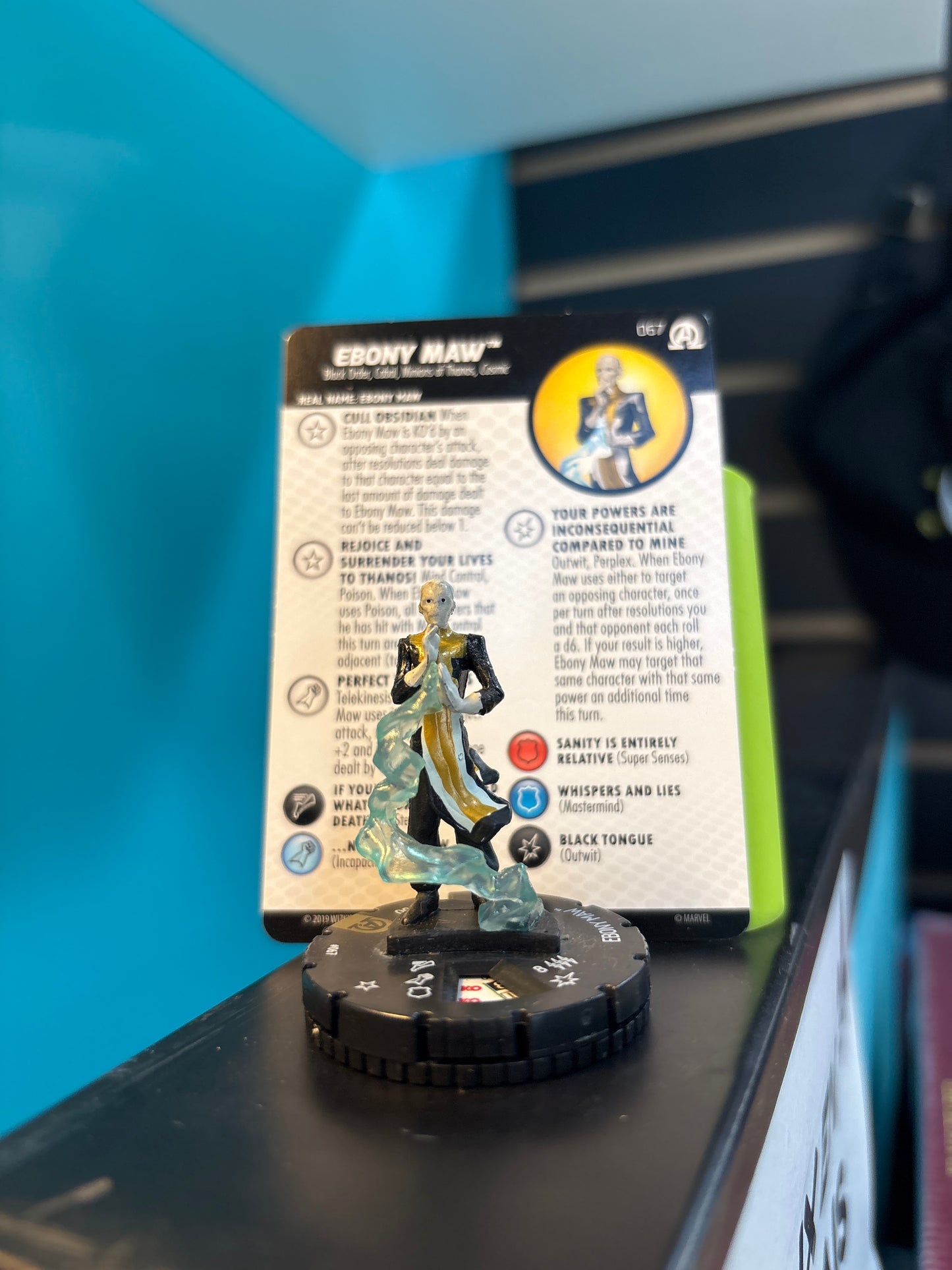 Marvel Heroclix - Avengers Black Panther and the Illuminati - Super Rares, Chases and Everything Else