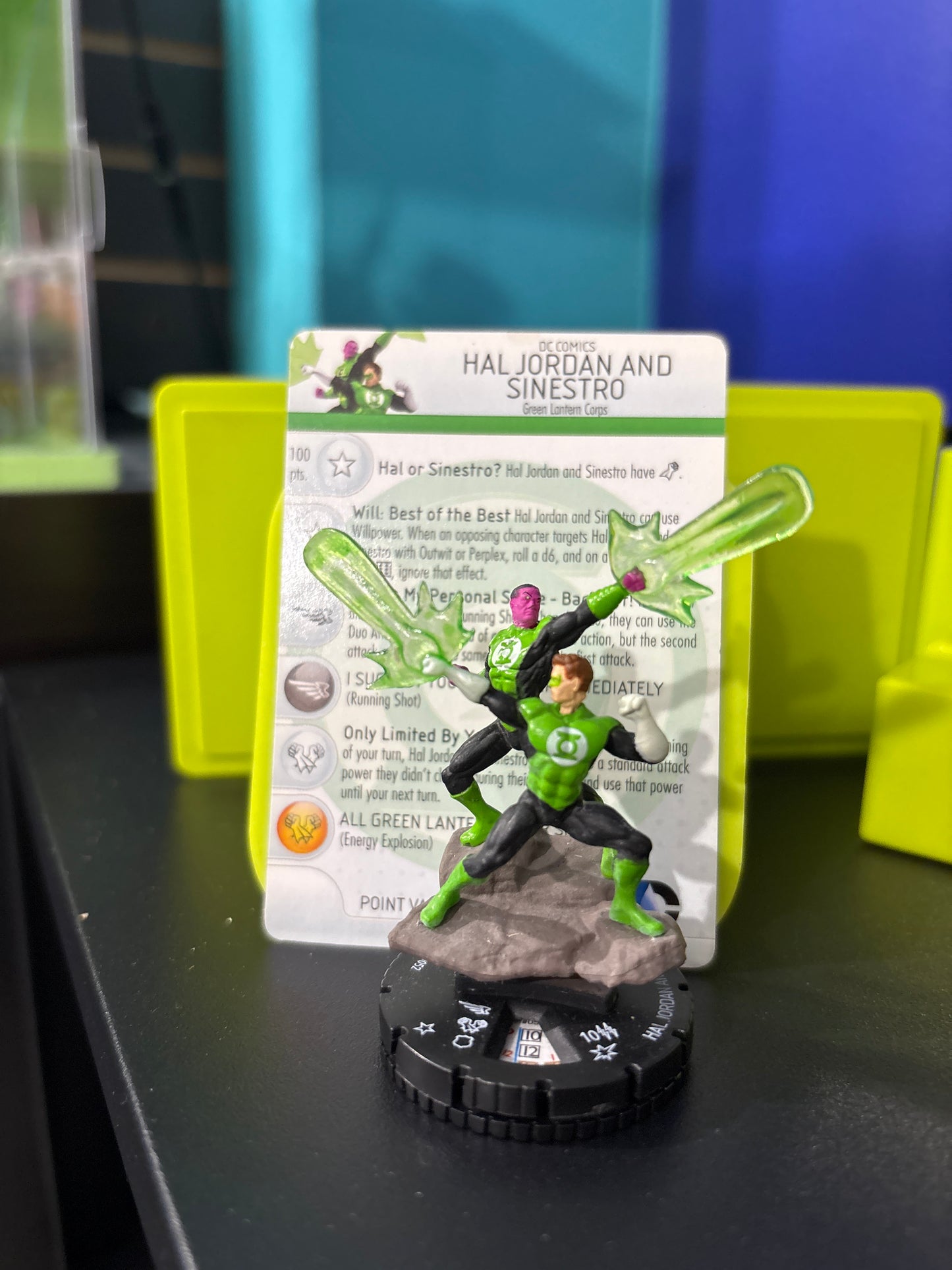 DC Heroclix - War of Light - Super Rares, Chases and Everything Else