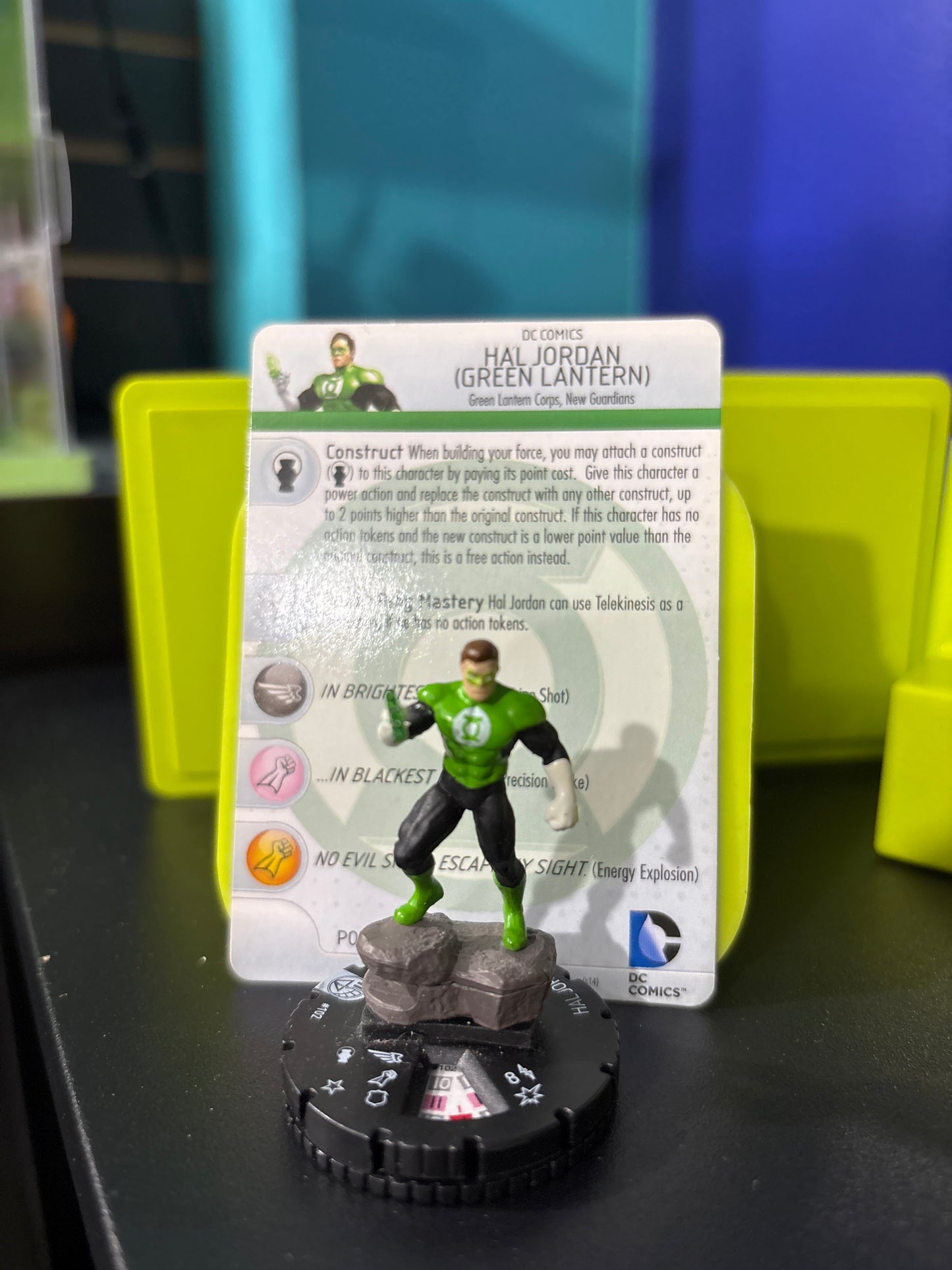 DC Heroclix - War of Light - Super Rares, Chases and Everything Else