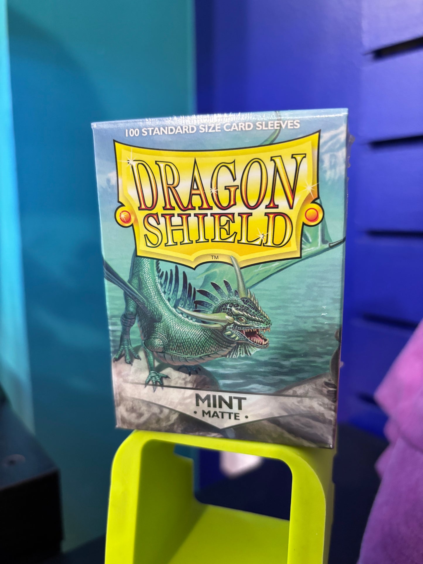 Dragon Shield - Standard Size Sleeves Mint Matte (100)