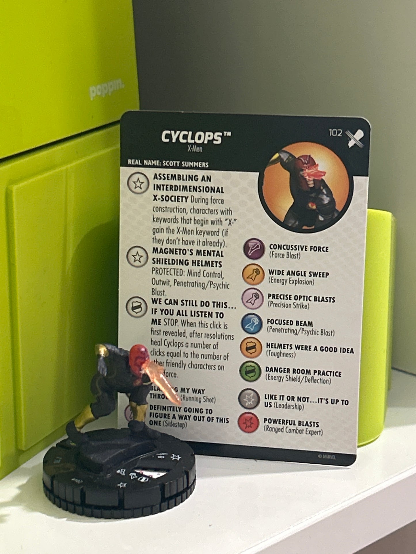 Marvel Heroclix - Wolverine vs Cyclops: X-Men Regenesis